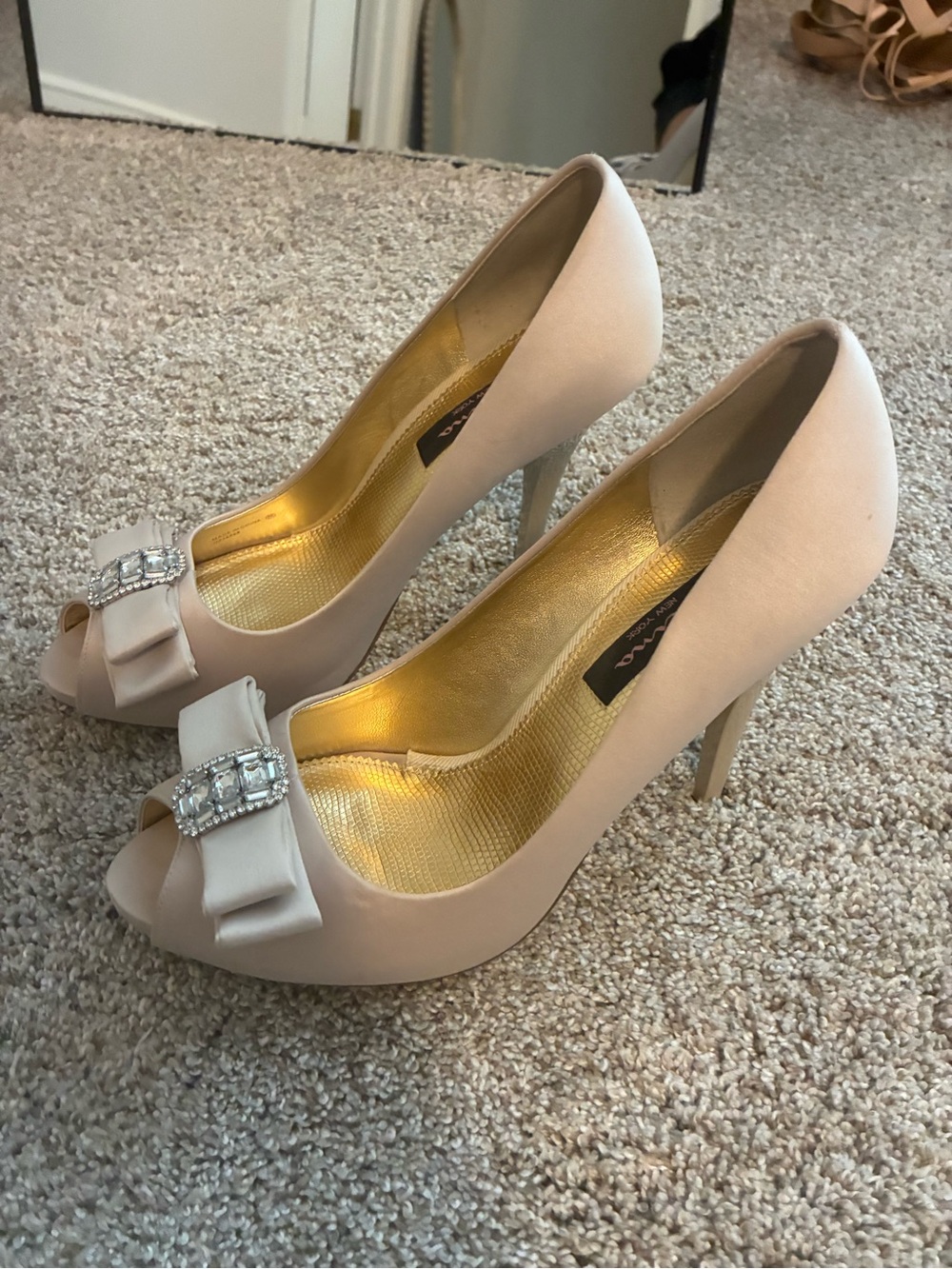 Like new Nina Elegant Blush Peep-Toe Heels with Bow and Crystal Accent